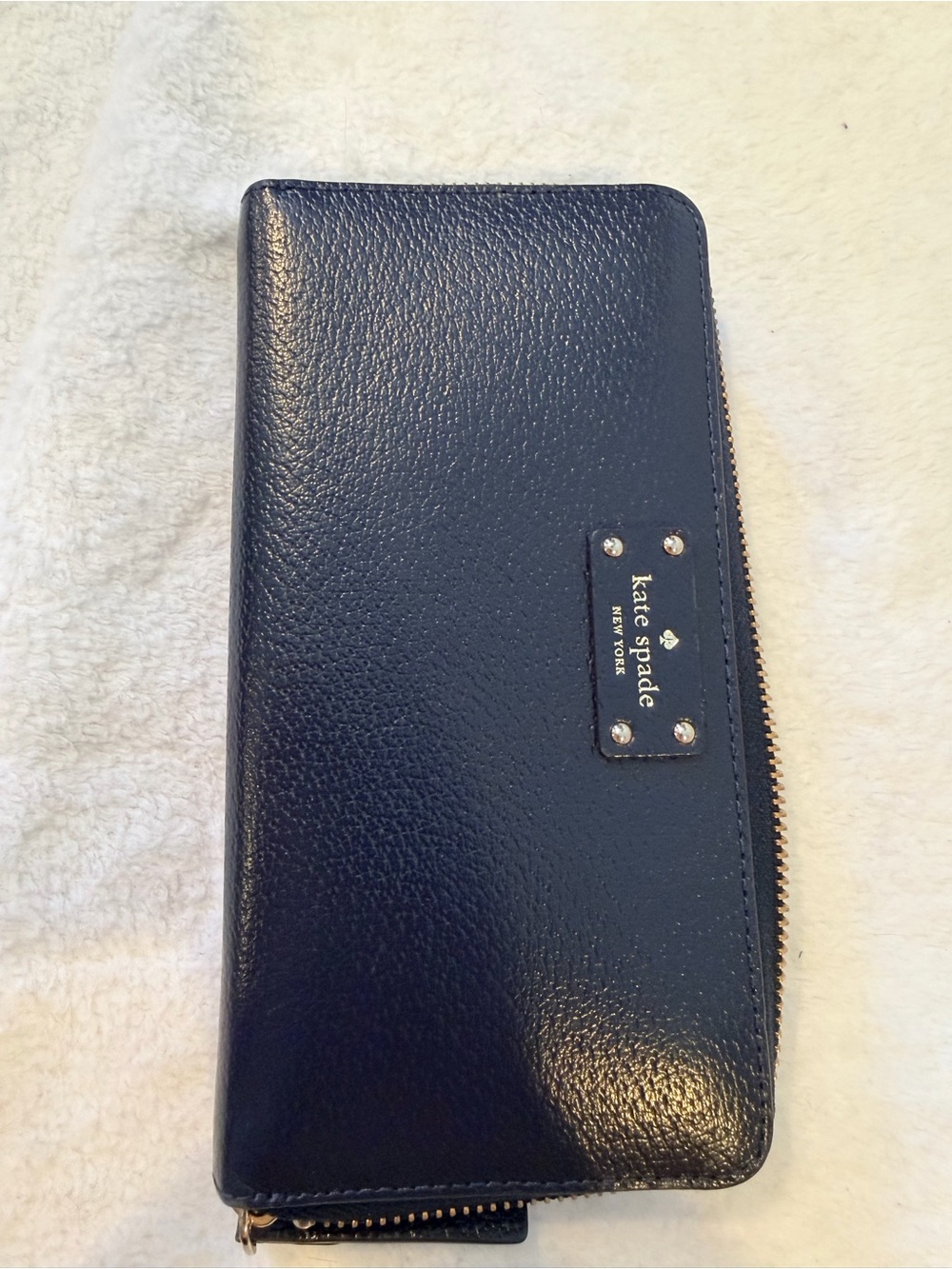 kate spade navy pebbled zip-around wallet with gold plate